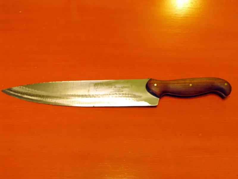 A knife for a neighbour, finished project