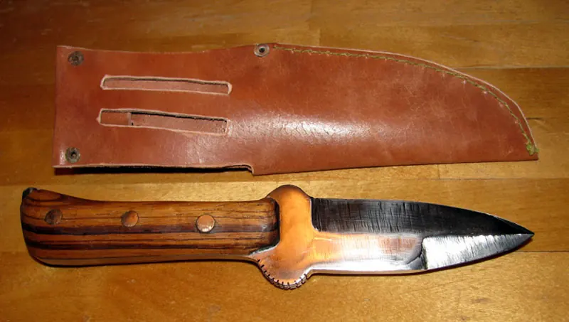 Péter’s early knife, finished project