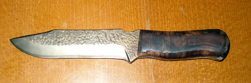 Tivadar’s early knife, finished project