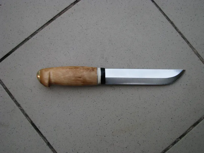Pale-handled puukko, finished project