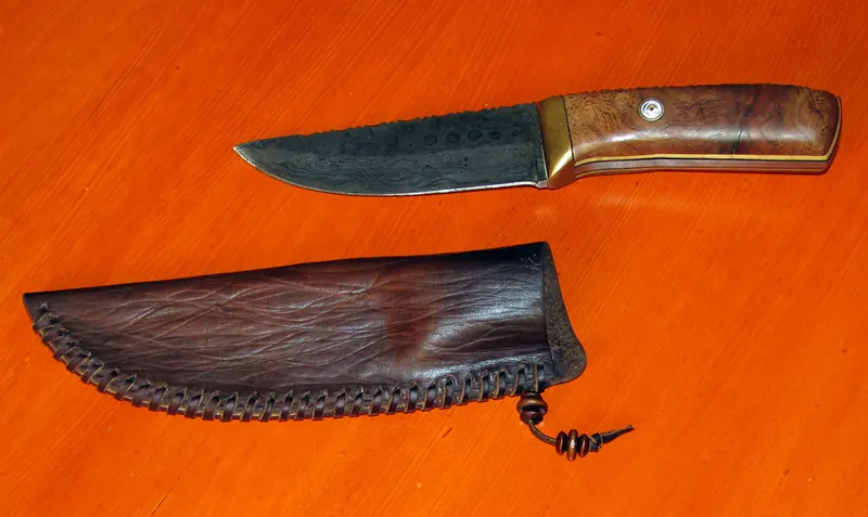 Oak-burl handled knife, finished project